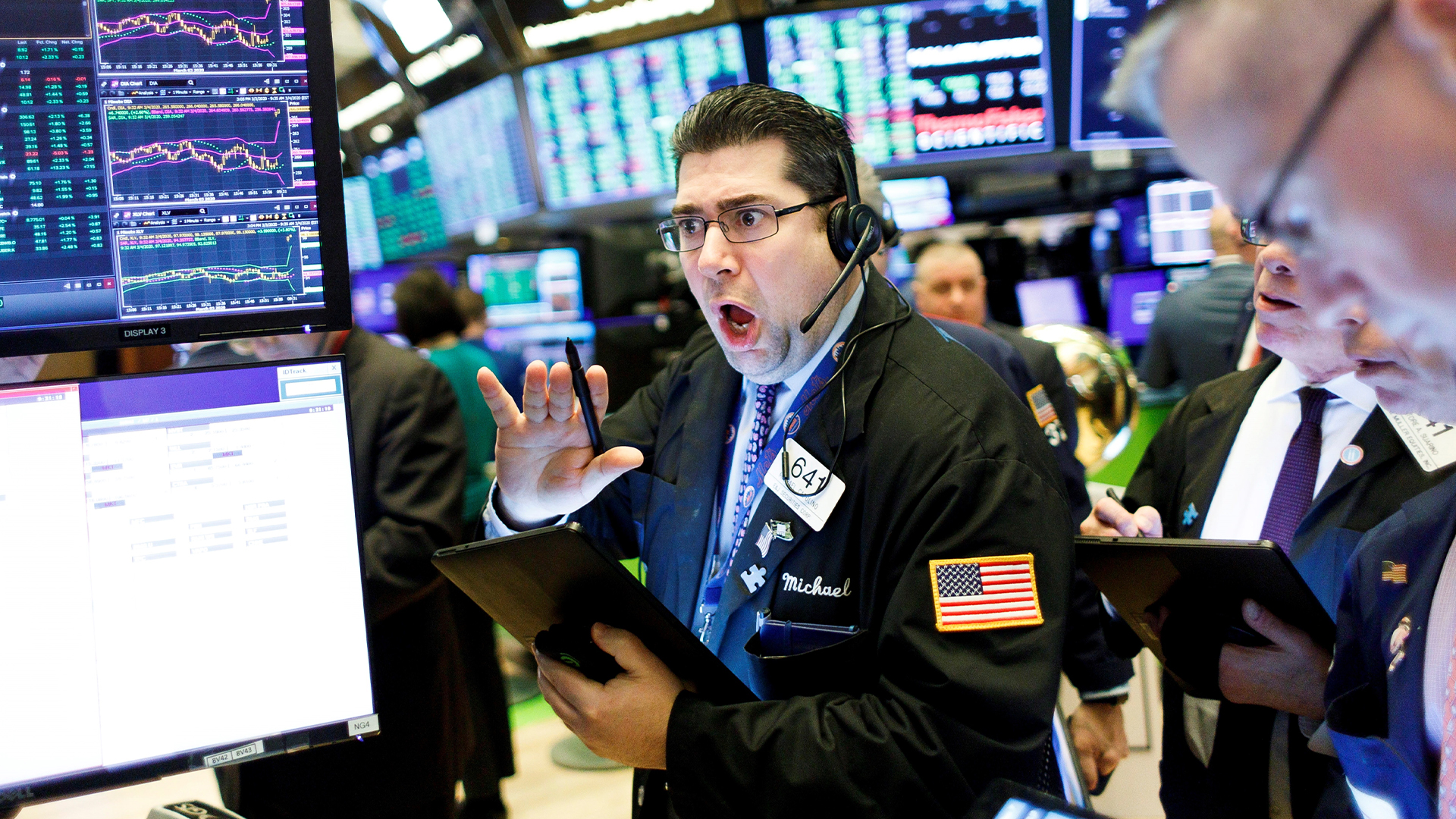 Wall Street vuelve a cerrar con pérdidas por COVID-19