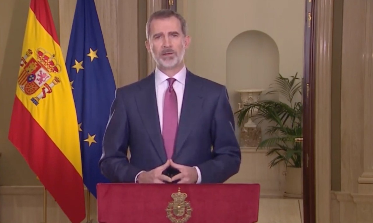 Reconoce el Rey Felipe VI labor de médicos frente a la crisis por coronavirus