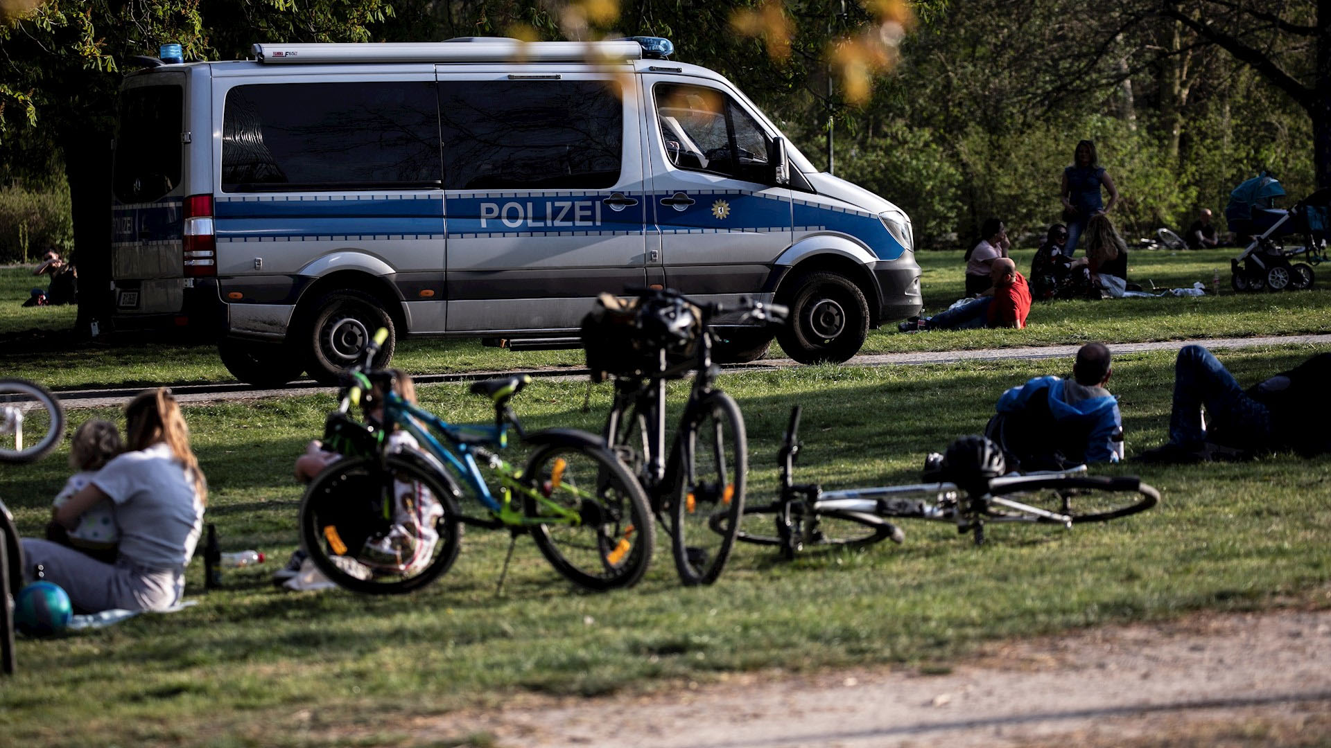 Alemania prolonga controles en fronteras hasta el 15 de mayo
