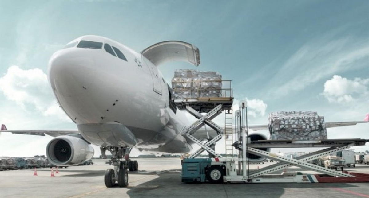 IATA denuncia obstáculos burocráticos para transportar suministros médicos para COVID-19