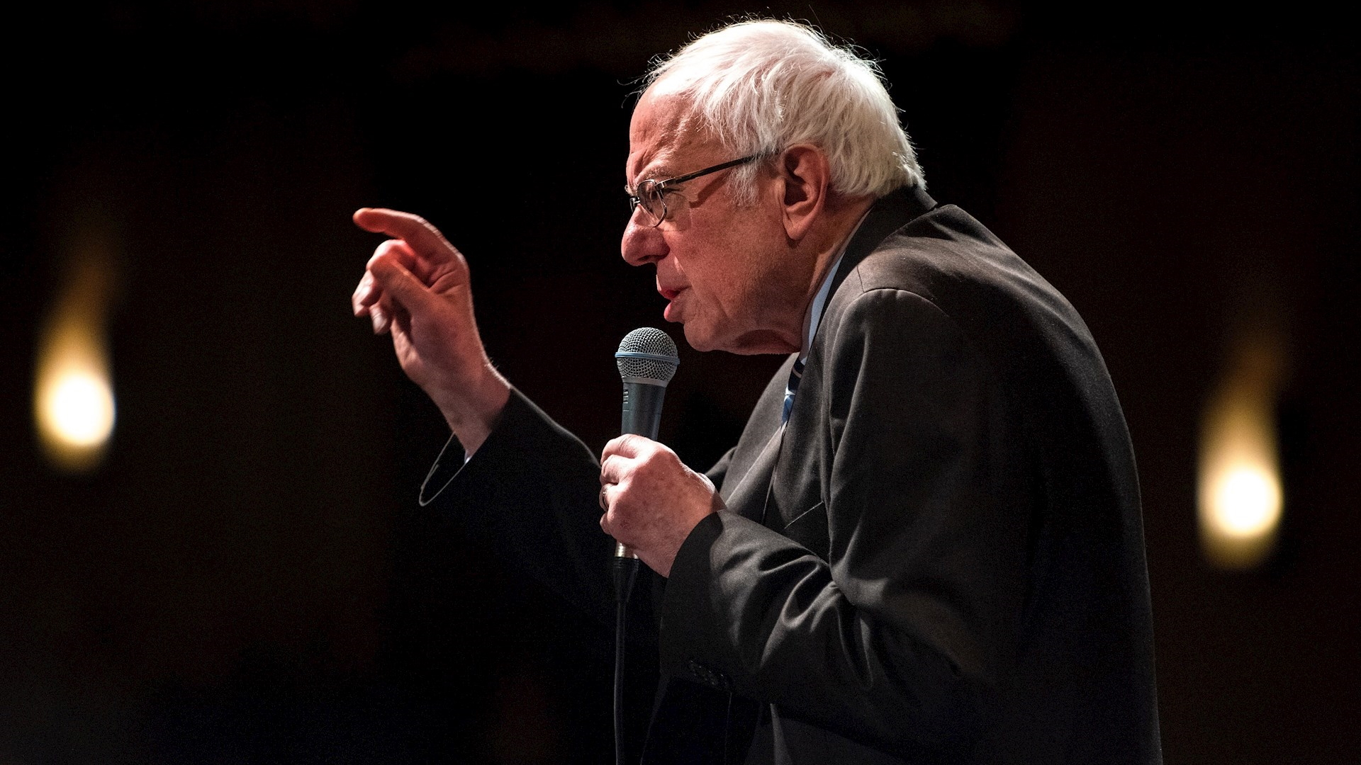 Hollywood lamenta retiro de Bernie Sanders de carrera electoral en EE.UU.