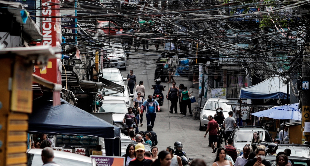 Brasil suma 141 muertos por COVID-19 en 24 horas; acumula 941
