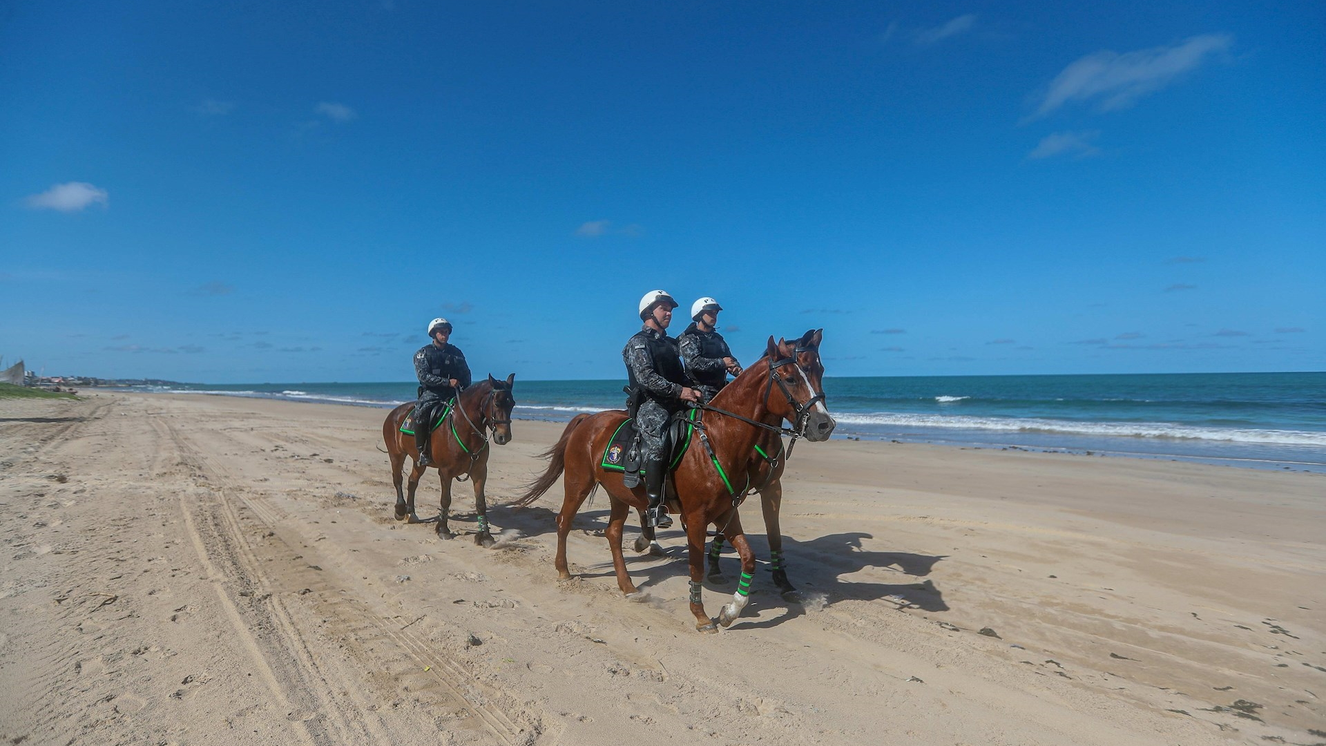 Cierra turística playa en Brasil por pandemia de COVID-19
