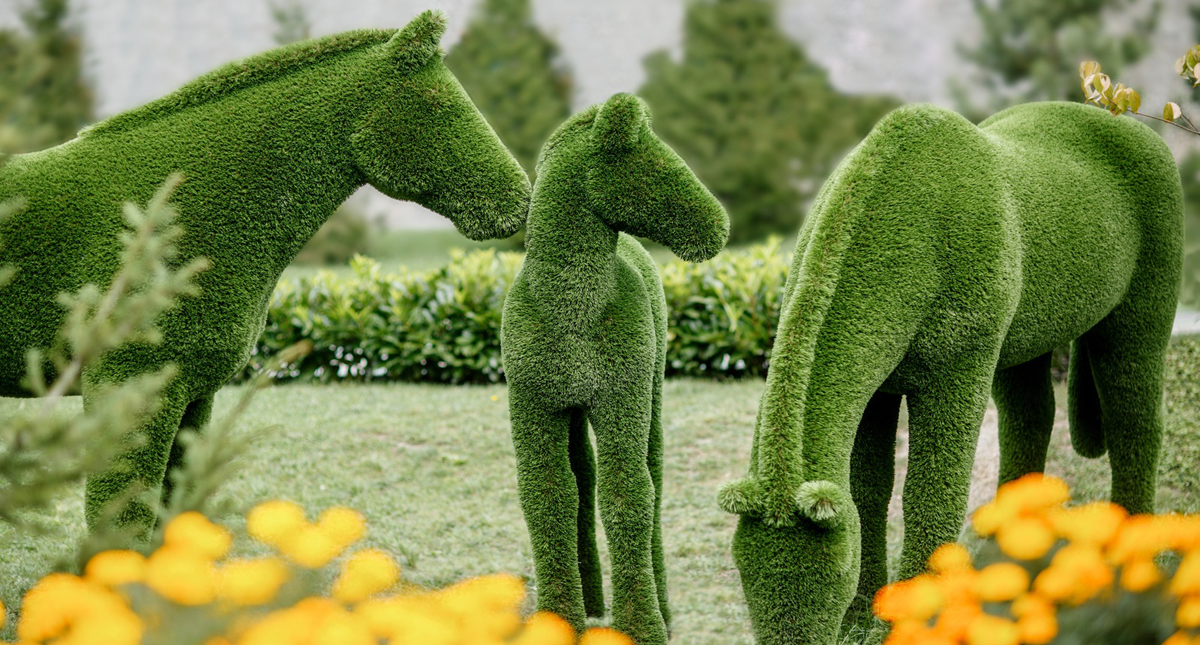 Roban esculturas de animales valuadas en 14 mil dólares en Florida - caballos