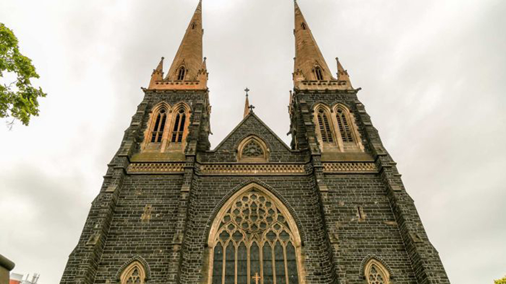 Presuntas víctimas de cardenal George Pell relatan abusos sexuales - catedral-de-san-patricio-en-melbourne-australia