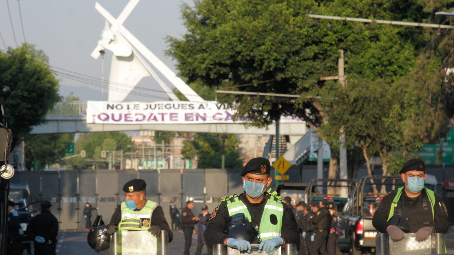 Así se vivió el Viacrucis de Iztapalapa sin feligreses - cerco-policial-en-iztapalapa-por-viacrucis-sin-publico