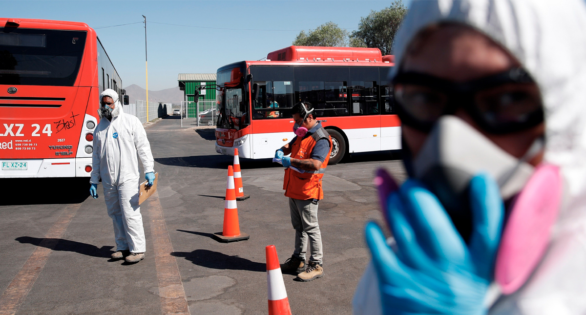 Chile registra ocho muertes por COVID-19 en 24 horas, suma 73