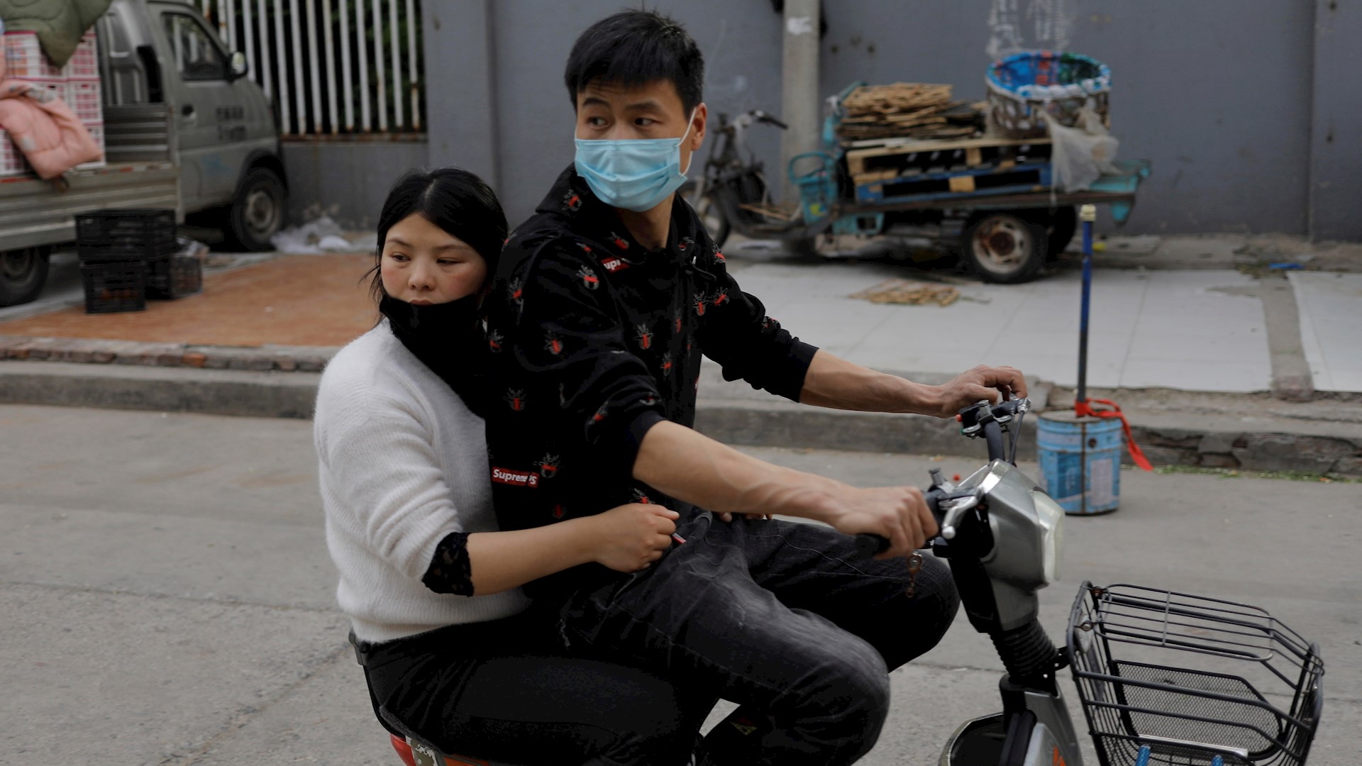 China reporta menos de 50 enfermos graves de COVID-19