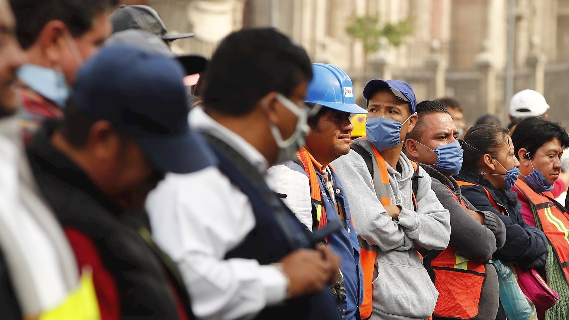 Millones de mexicanos amenazados de nuevo por la pobreza debido a COVID-19, alerta Coneval