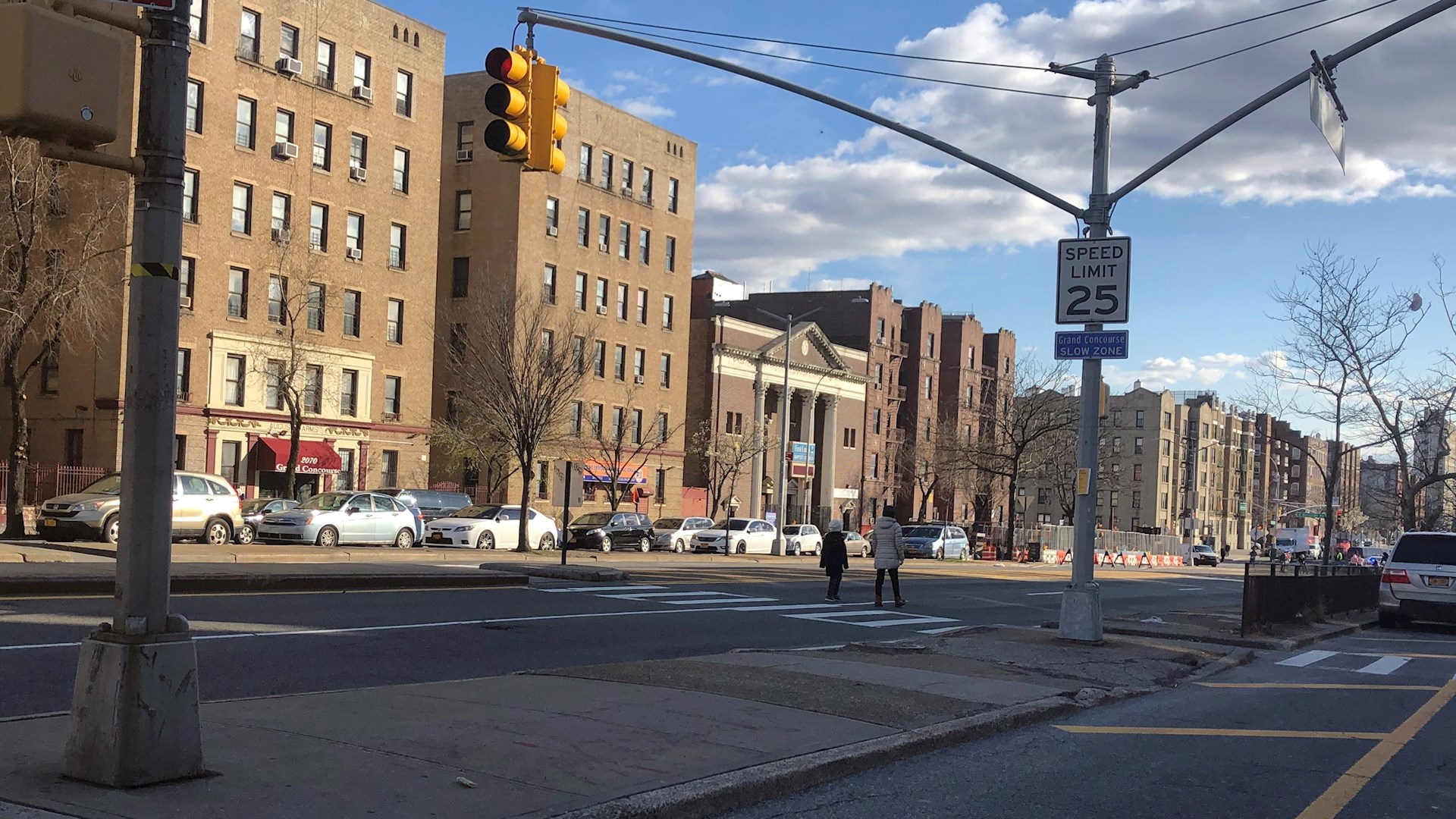 América rebasa los 700 mil casos de COVID-19 en medio de tensiones