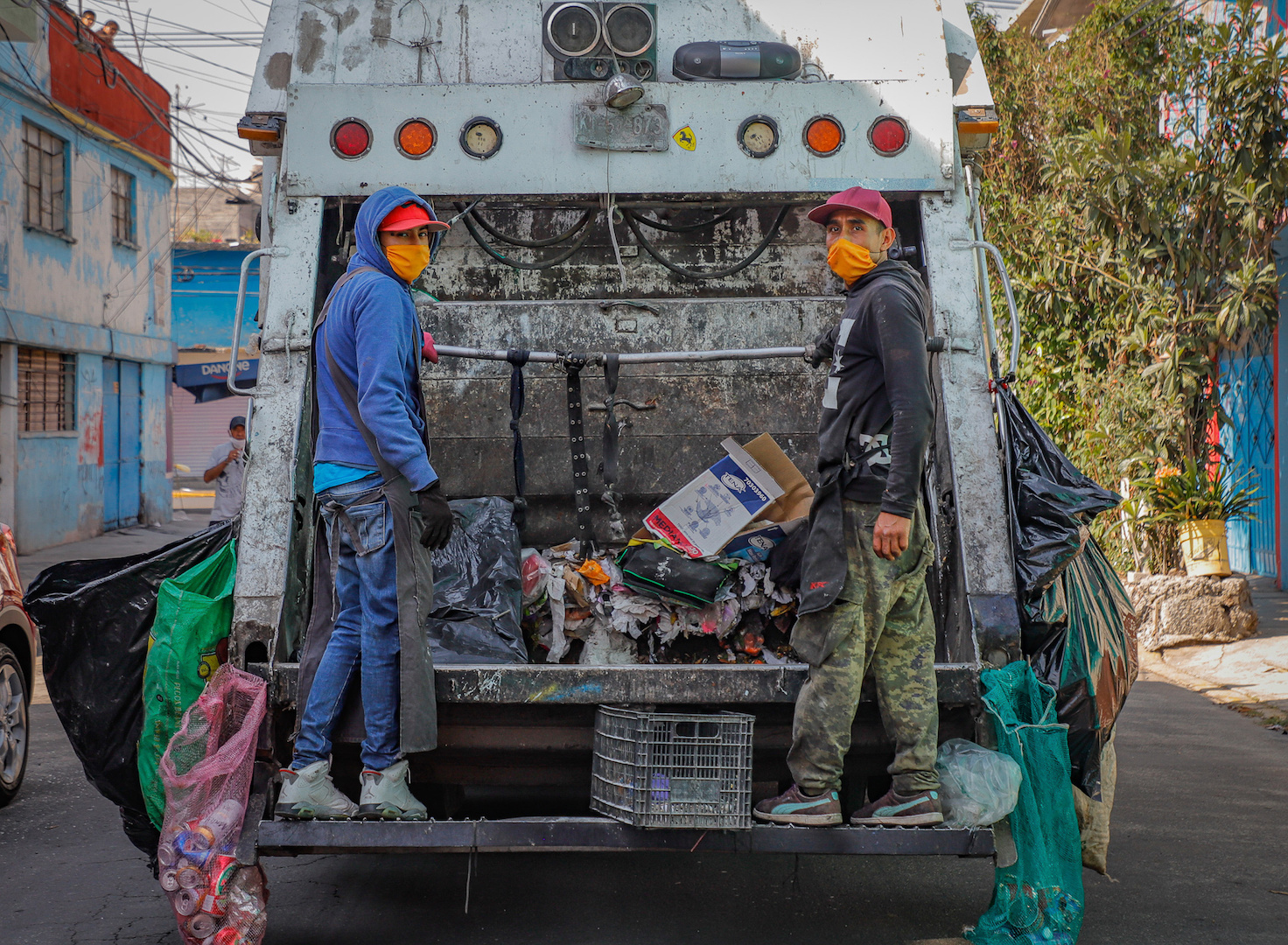 UNAM llama a utilizar cubrebocas en espacios públicos para evitar COVID-19