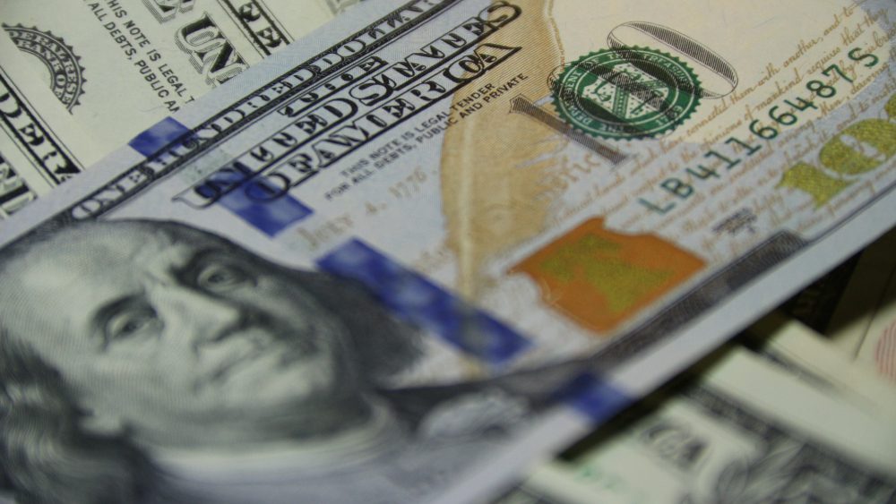 PIB de EE.UU. se contraerá hasta 30 por ciento entre abril y junio, dijo asesor de Trump