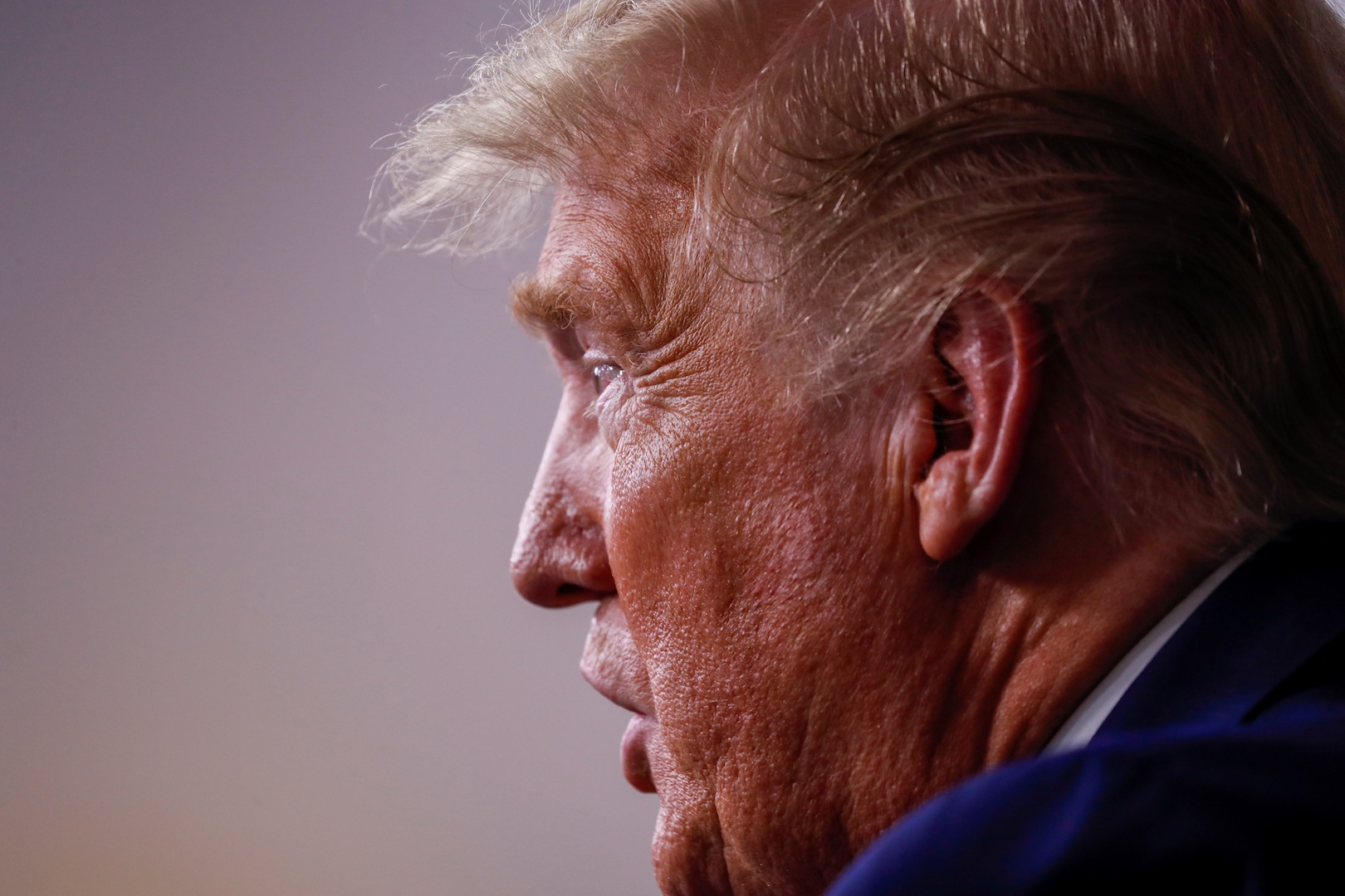 Trump recurre a restricciones migratorias para simpatizar con sus votantes