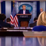 Juez ordena restablecer el acceso a la Casa Blanca a medios vetados; CNN y Politico dicen que siguen sancionados