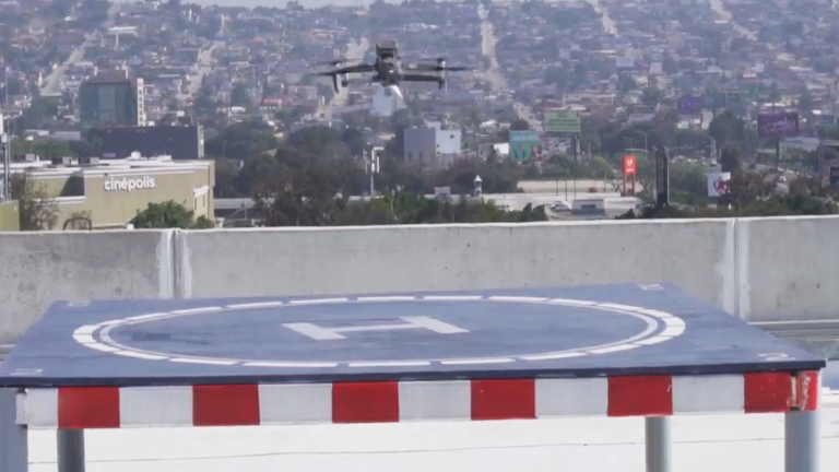 #Video Usan dron en Tijuana para pedir a ciudadanos que se queden en casa