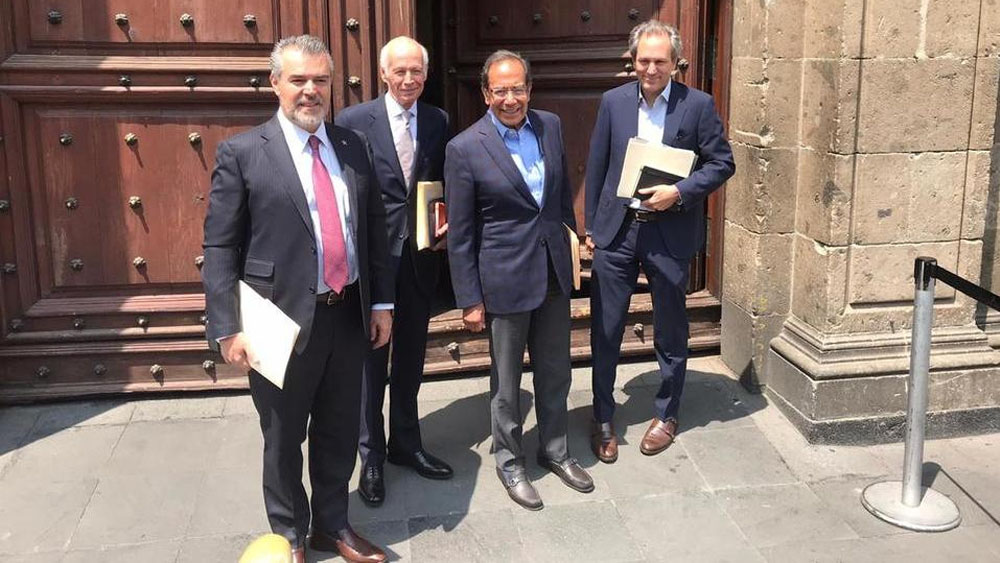 Empresarios presentan a AMLO propuesta de reactivación económica