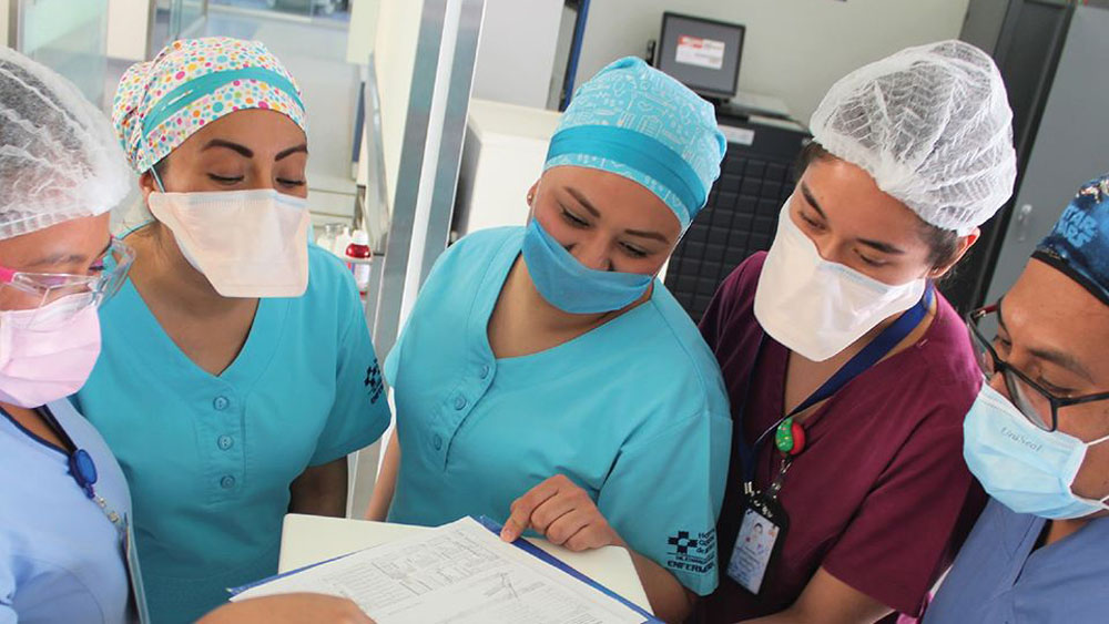 López-Gatell pide a profesionales de la salud inscribirse a Médicos del Bienestar