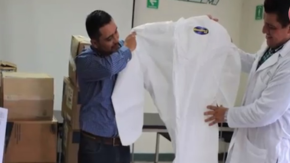Dotan a hospital de Chimalhuacán de trajes biológicos contra COVID-19