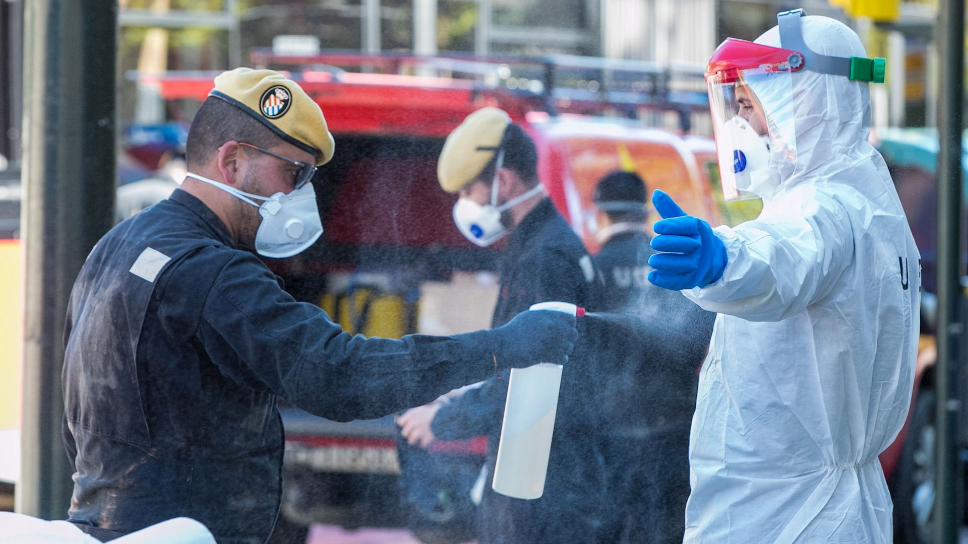 Suman 11 mil 744 muertos en España por COVID-19