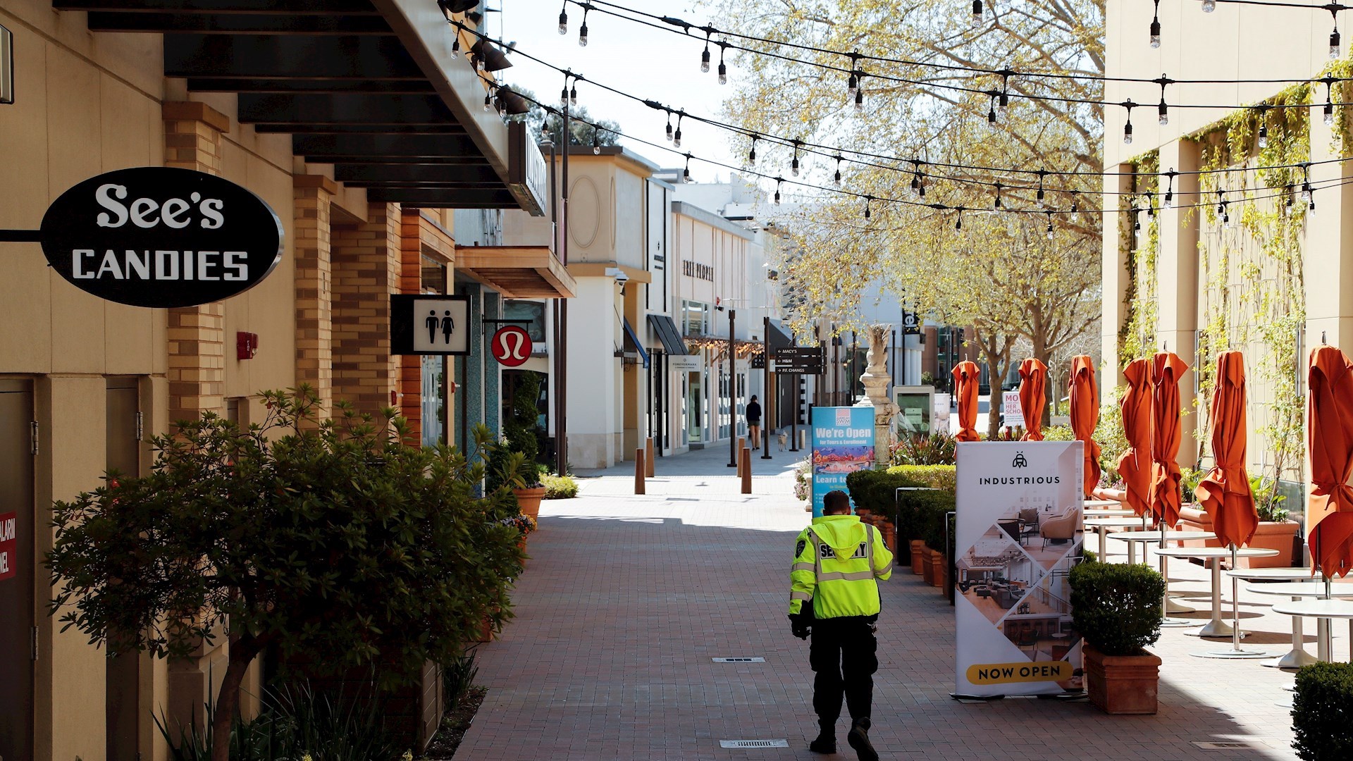 Se disparan solicitudes de seguro de desempleo en EE.UU.; alcanzan nuevo récord de 6.64 millones
