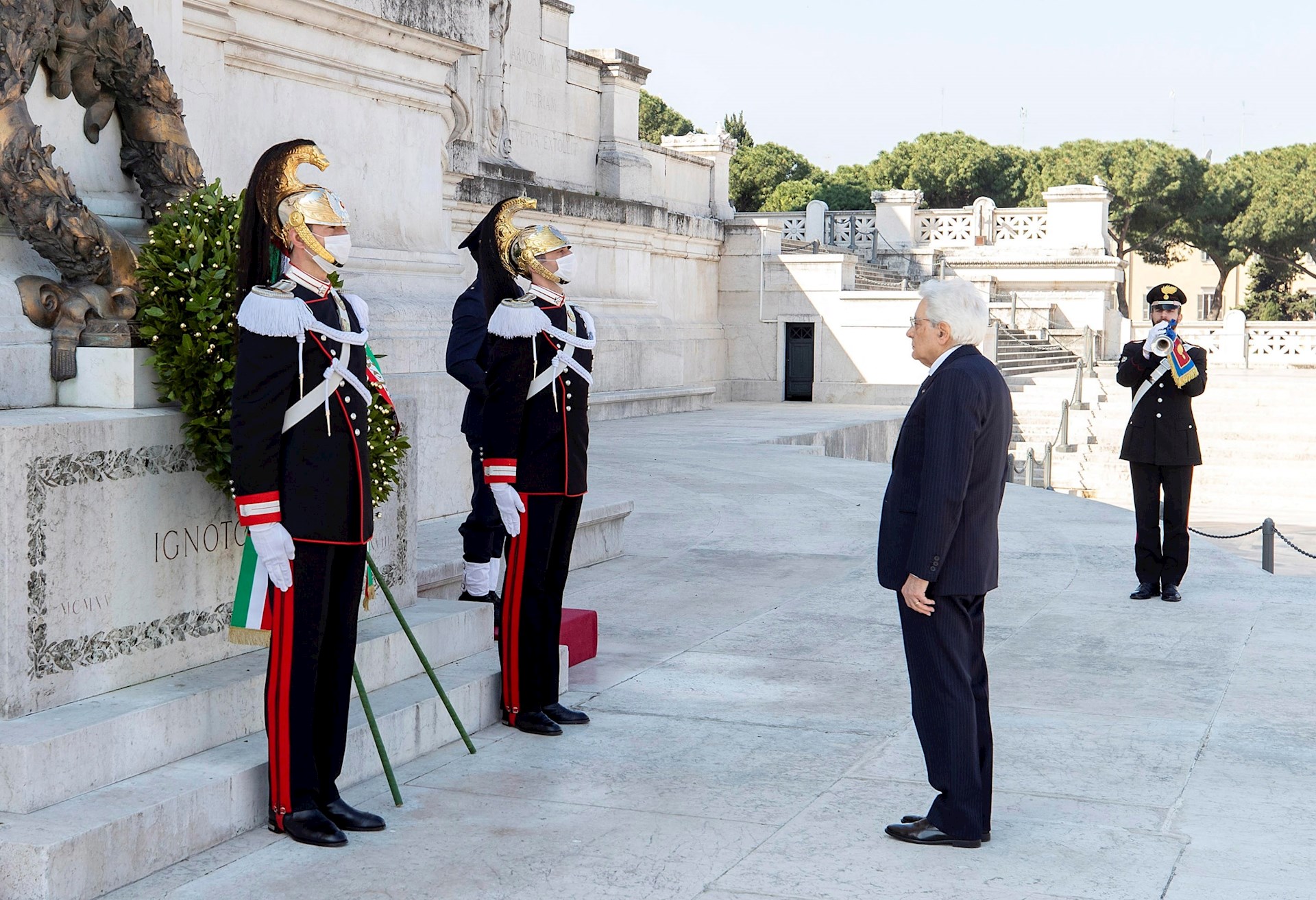 Italia celebra el Día de la Liberación bajo confinamiento por COVID-19 - f6ef26b5a2bdd8beadc136812f83cbf4aea6727b