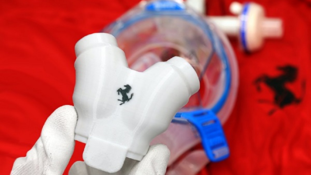 Ferrari continúa fabricación de equipo médico ante COVID-19