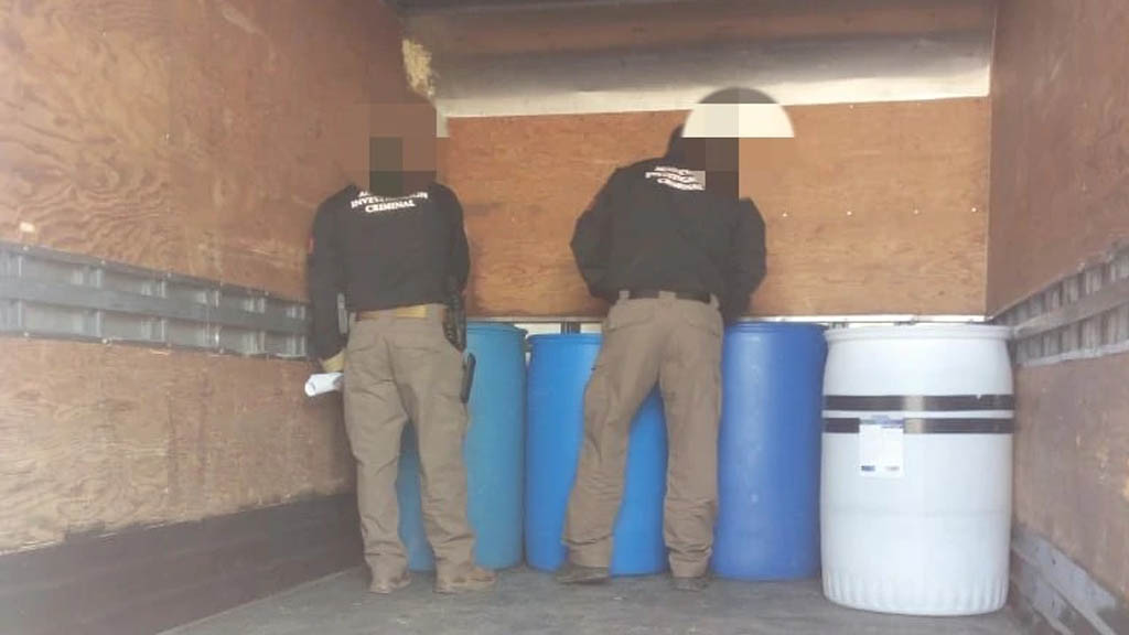 Recuperan camión robado con gel antibacterial en Tecámac