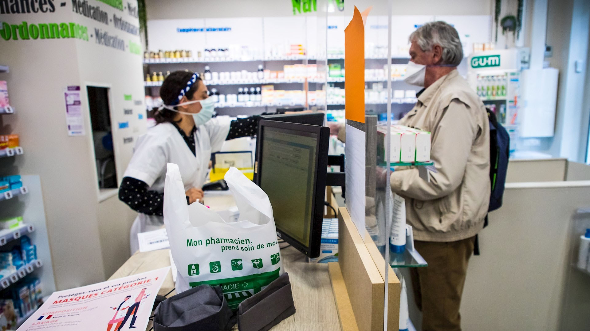 Mayoría de comercios en Francia podrá abrir el 11 de mayo