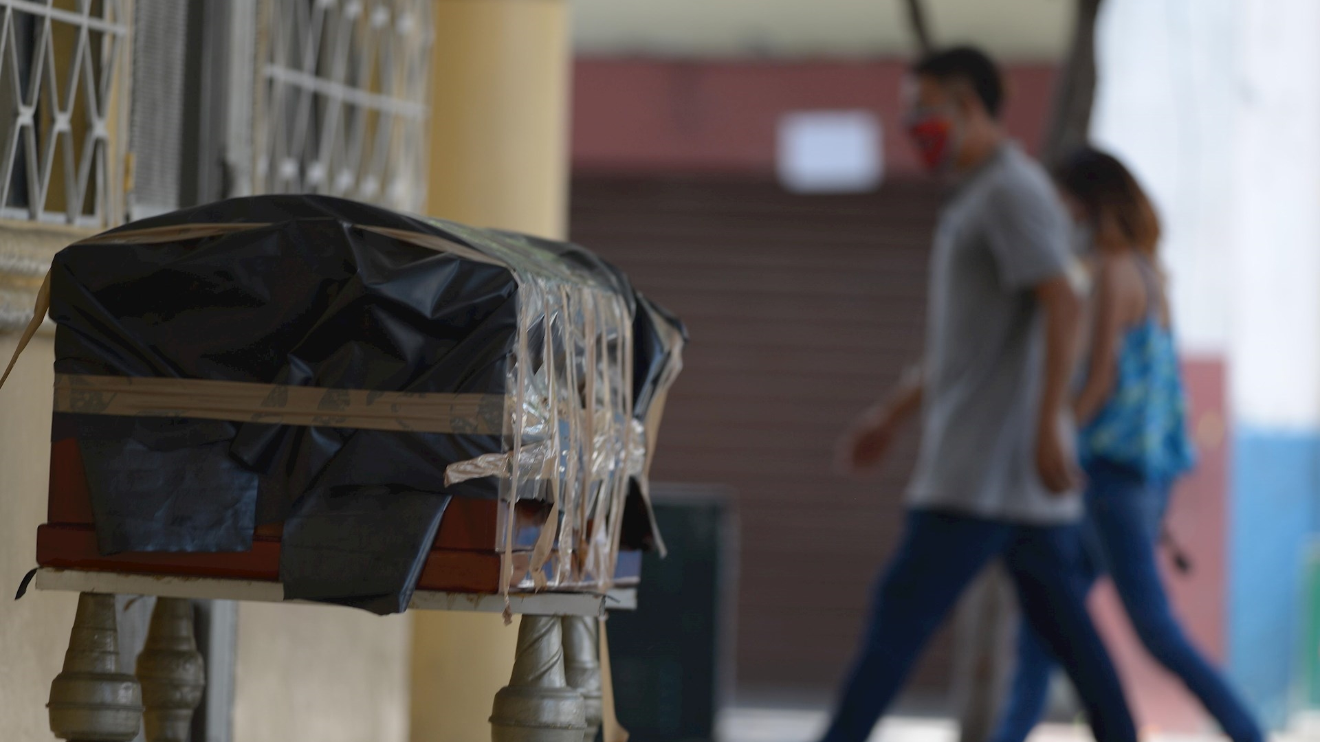 Guayaquil continúa recuperación de cadáveres ante crisis por COVID-19