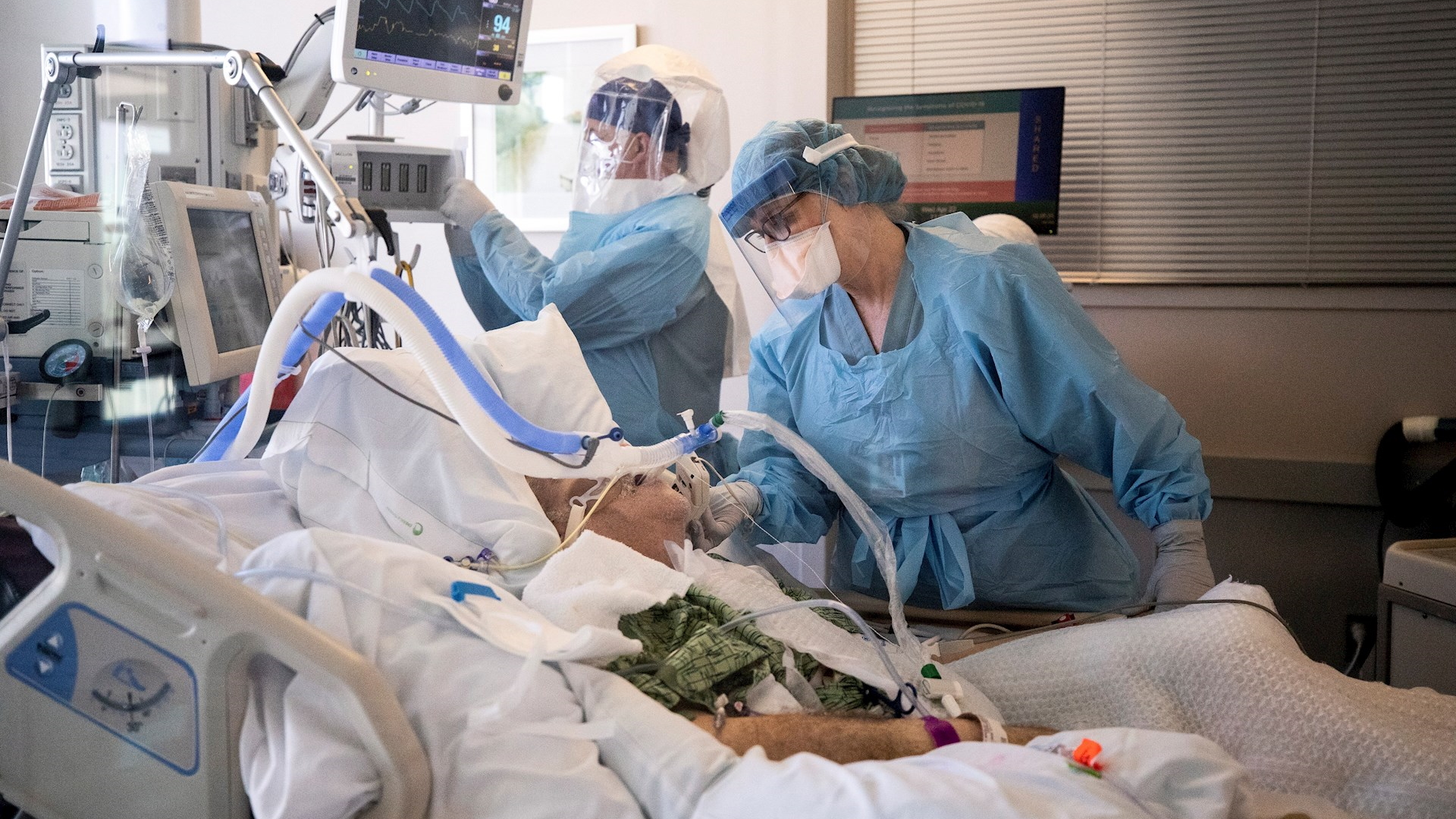 COVID-19 genera crisis hospitalaria en la frontera de Estados Unidos con México