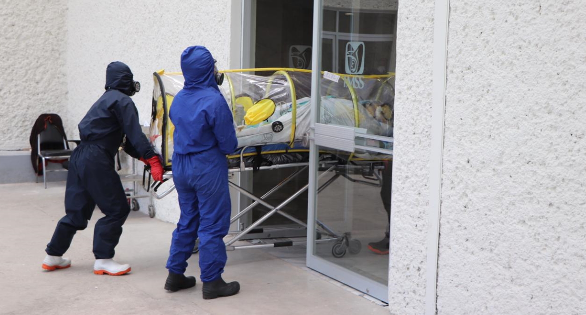 Hospital en Coapa da de alta a 12 casos graves de COVID-19