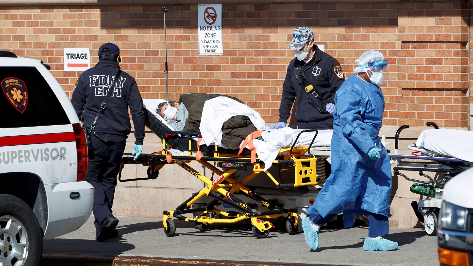 Disminuyen hospitalizaciones por COVID-19 en Nueva York