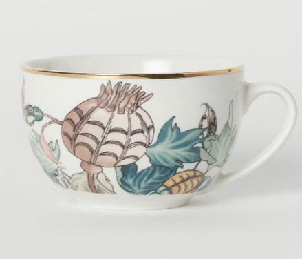 Retazos de un cuento sobre una taza de porcelana