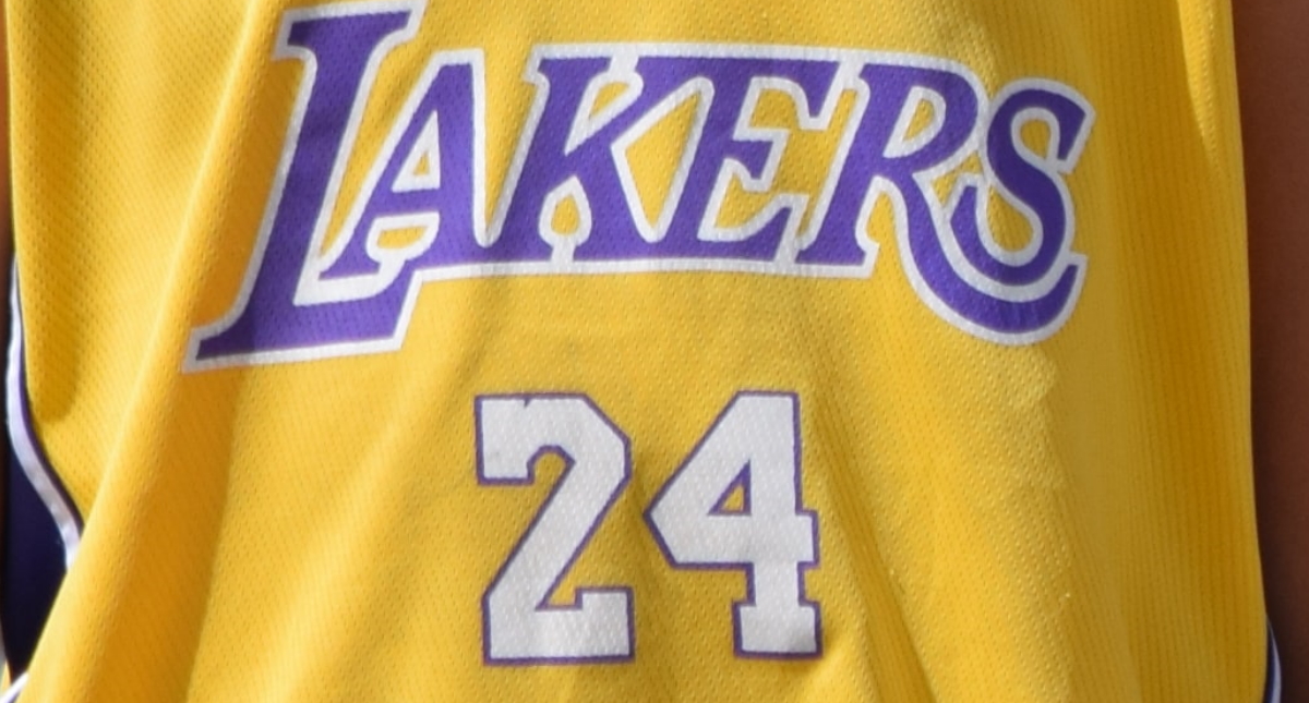 Lakers de Los Ángeles devuelven apoyo federal por COVID-19