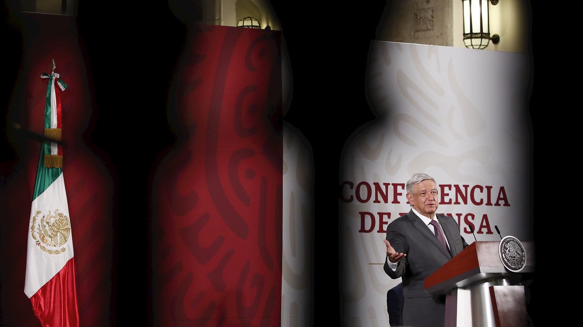 COVID-19 ha expuesto nuevas y peligrosas debilidades de AMLO, asegura Financial Times