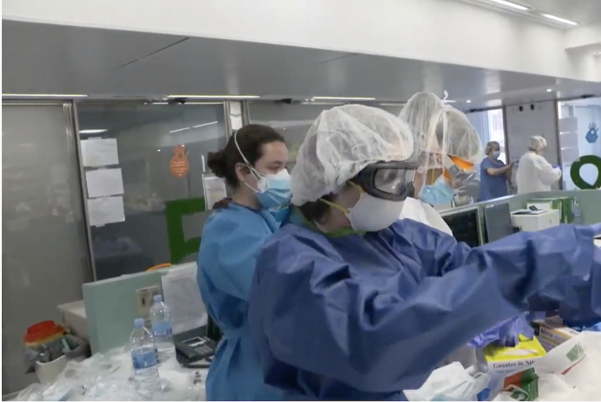 Médicos piden datos oficiales de mascarillas defectuosas