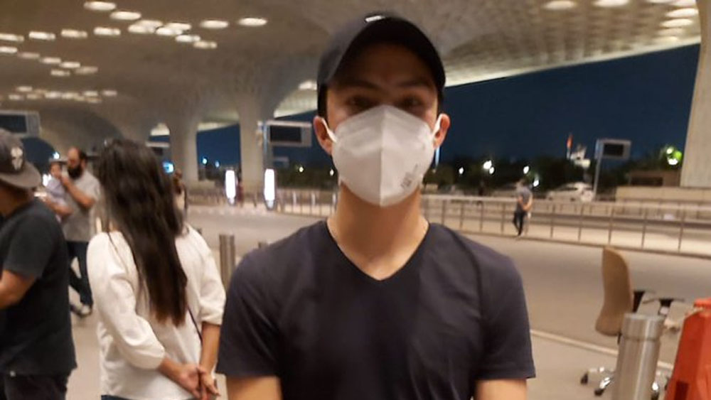 Regresa a México menor varado en India por COVID-19