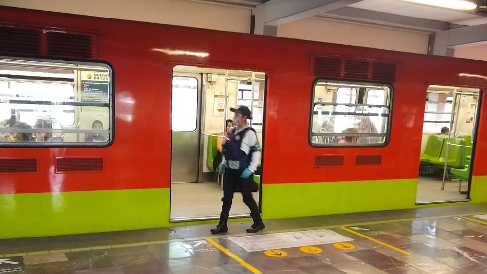 Exigen salida de funcionario del Metro por exponer a personal vulnerable al COVID-19