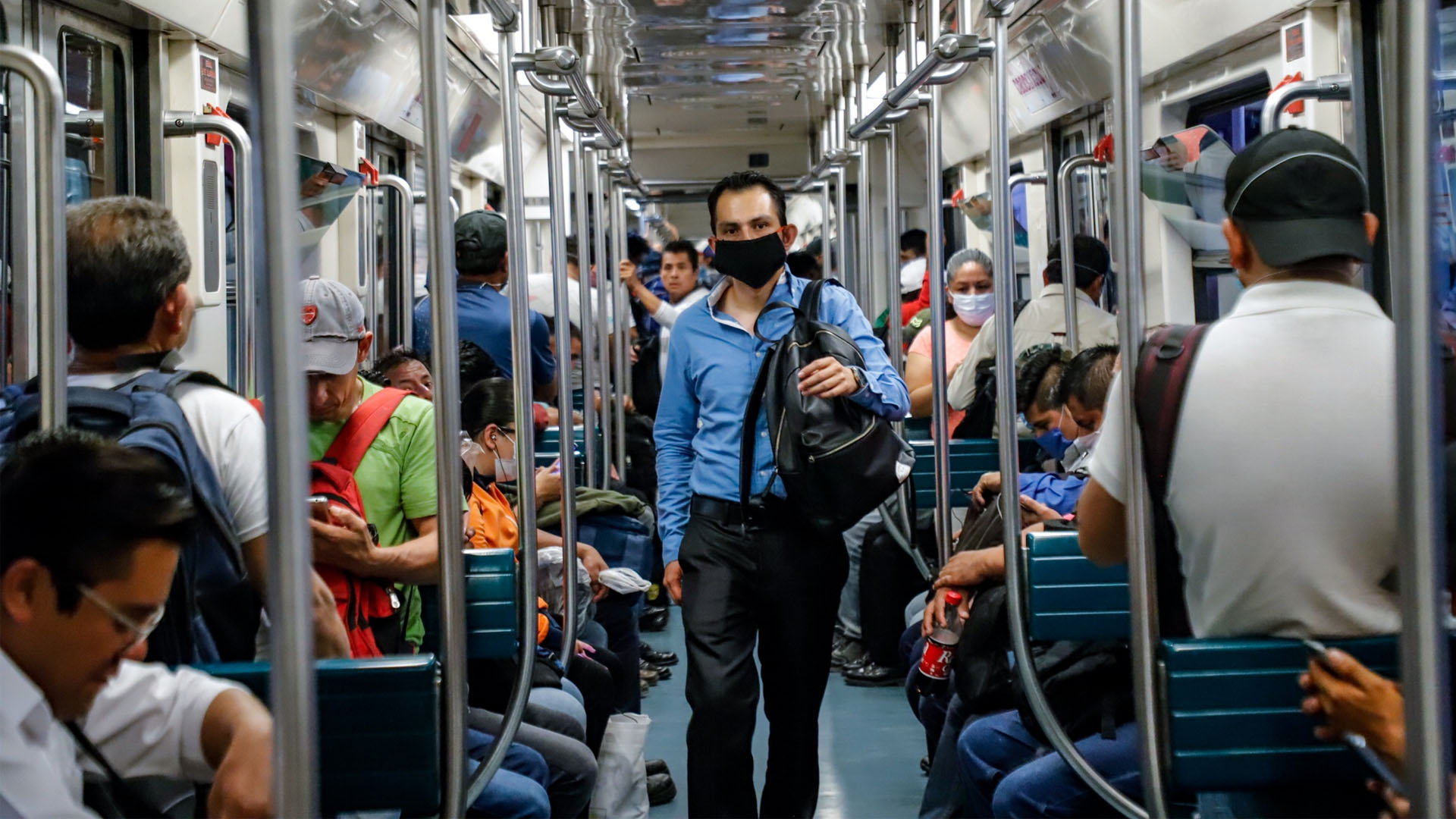 Inicia reapertura paulatina de Metro, Metrobús y Tren Ligero tras emergencia por COVID-19