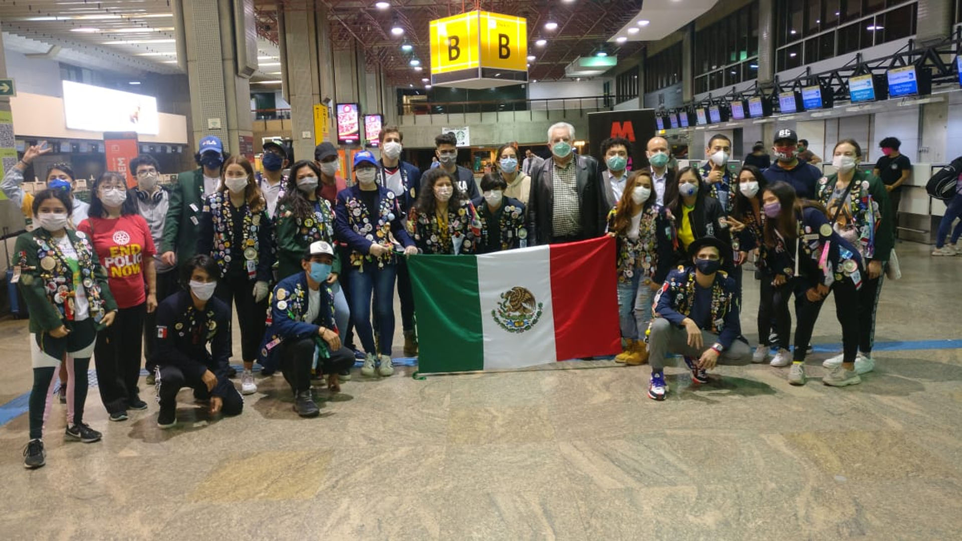 Regresan a México 91 connacionales varados en Brasil