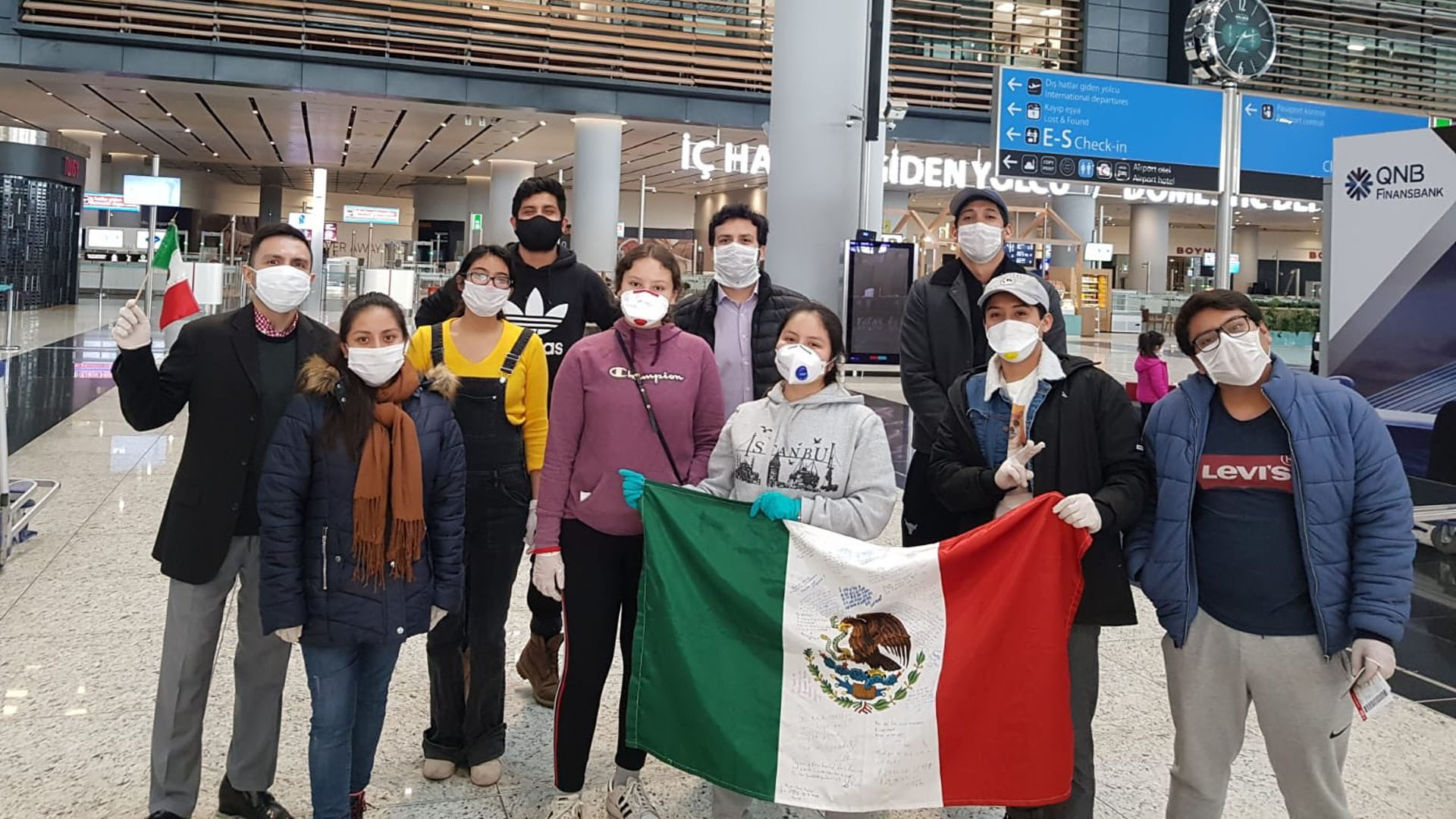 Suman 10 mil 139 connacionales retornados a México por crisis de COVID-19