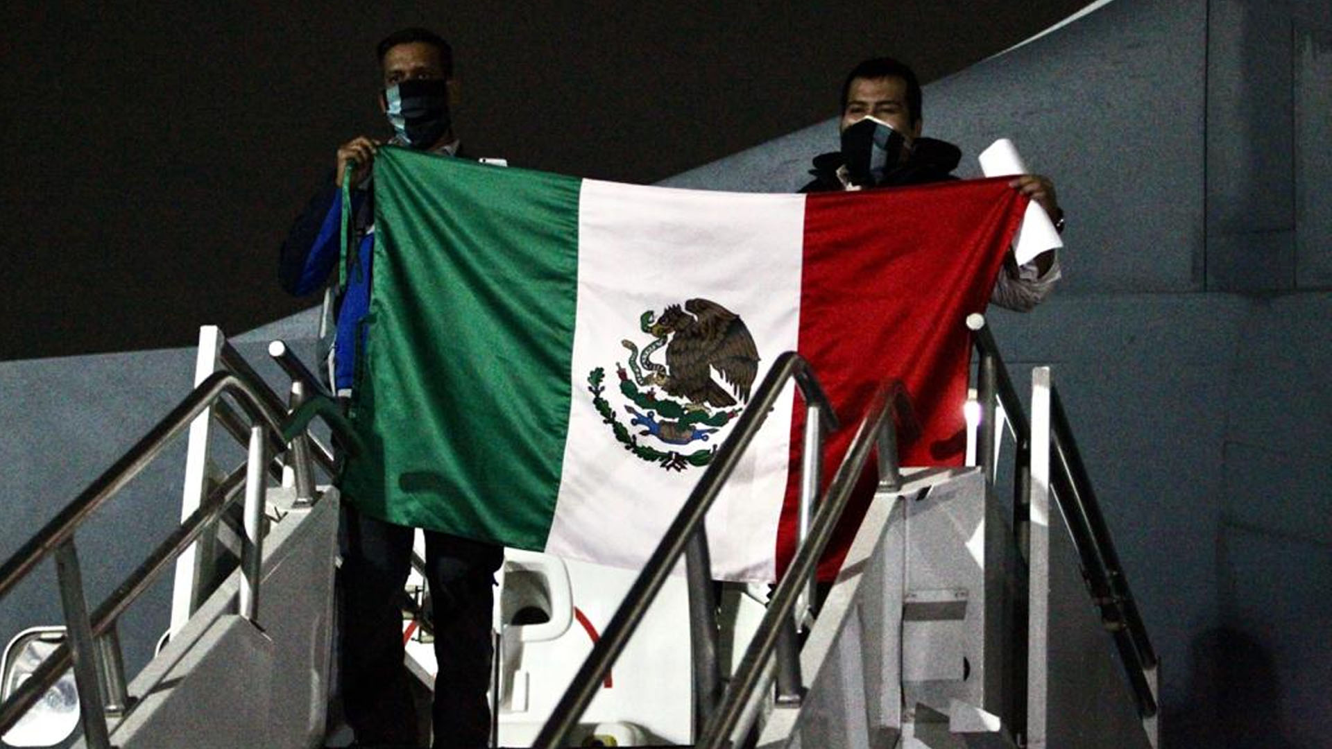 Van 10 mil 359 connacionales retornados a México por crisis de COVID-19