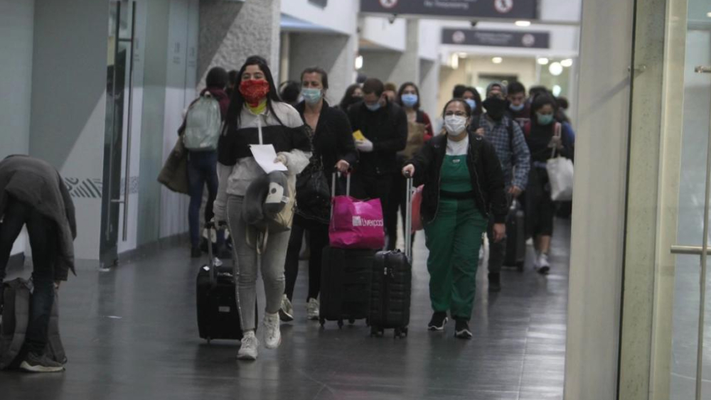 Más de tres mil mexicanos continúan varados en el mundo por COVID-19