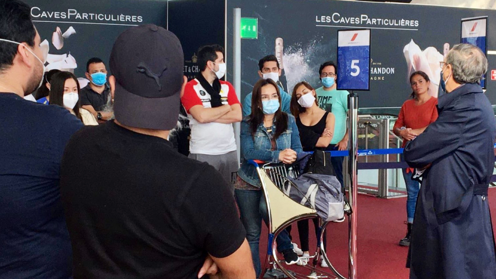 Al menos 2 mil 800 mexicanos están varados en el mundo por la pandemia