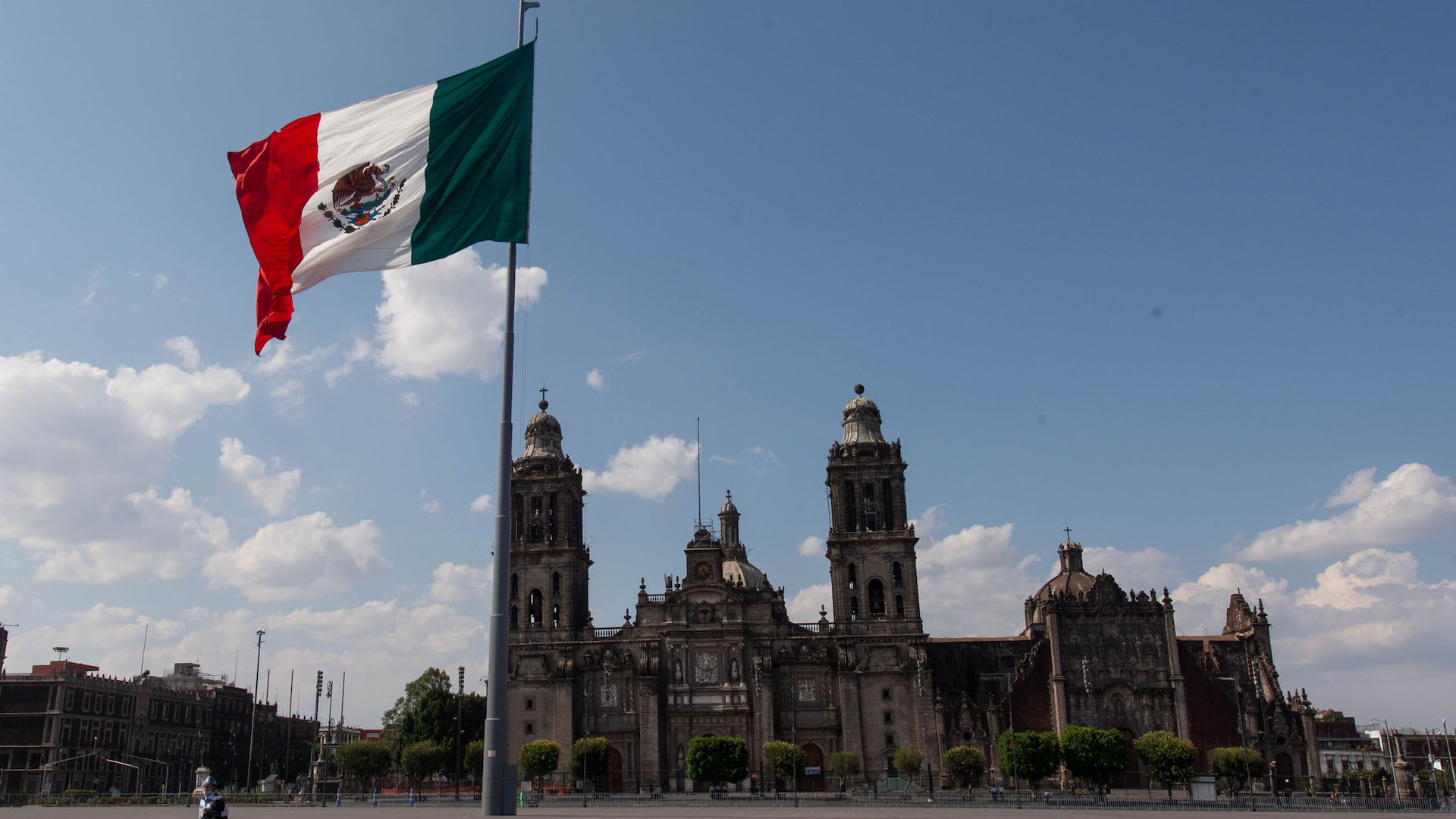 Presenta SRE guía para traslado de restos de mexicanos que mueren en el extranjero Presenta SRE guía para traslado de restos de mexicanos que mueren en el extranjero