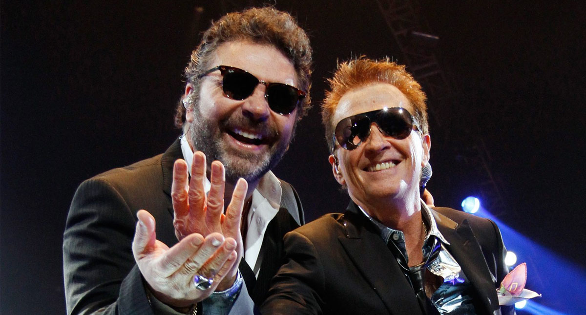 Mijares canta las mañanitas a Emmanuel