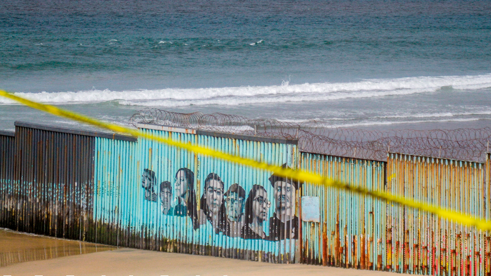 Reporta Ebrard drástica reducción de flujo migratorio por COVID-19