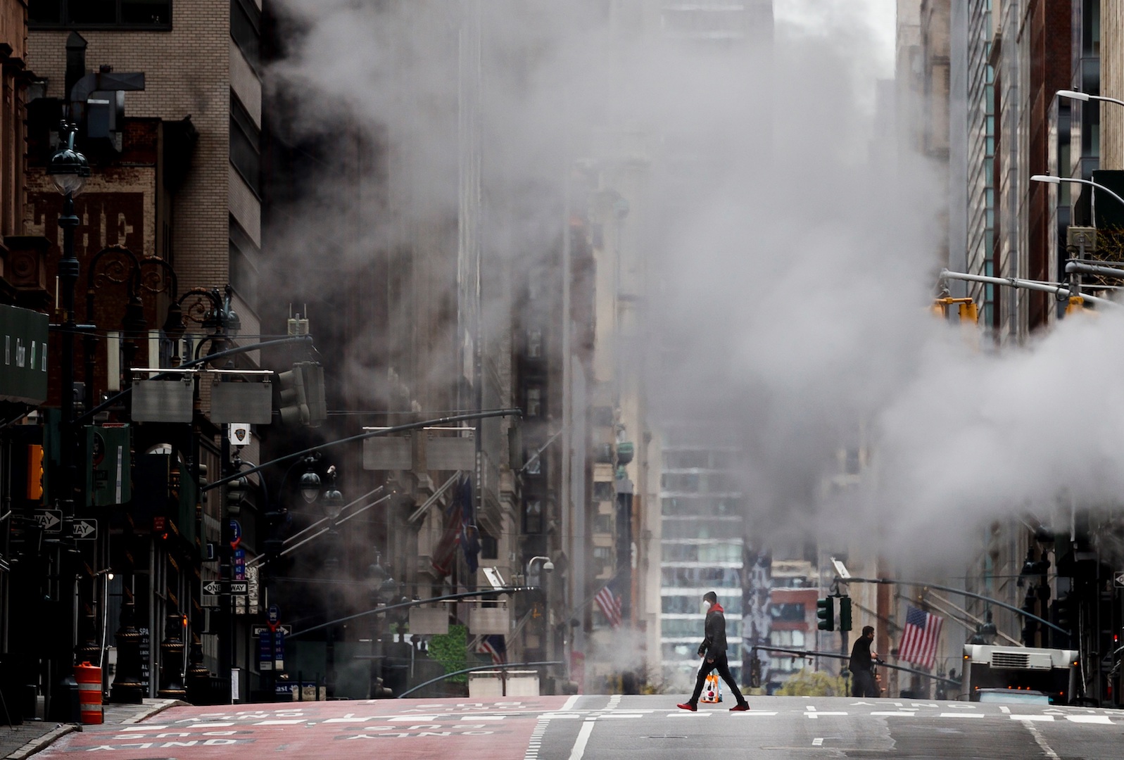 COVID-19 compite con la gripe española y la Gran Depresión: alcalde de NY