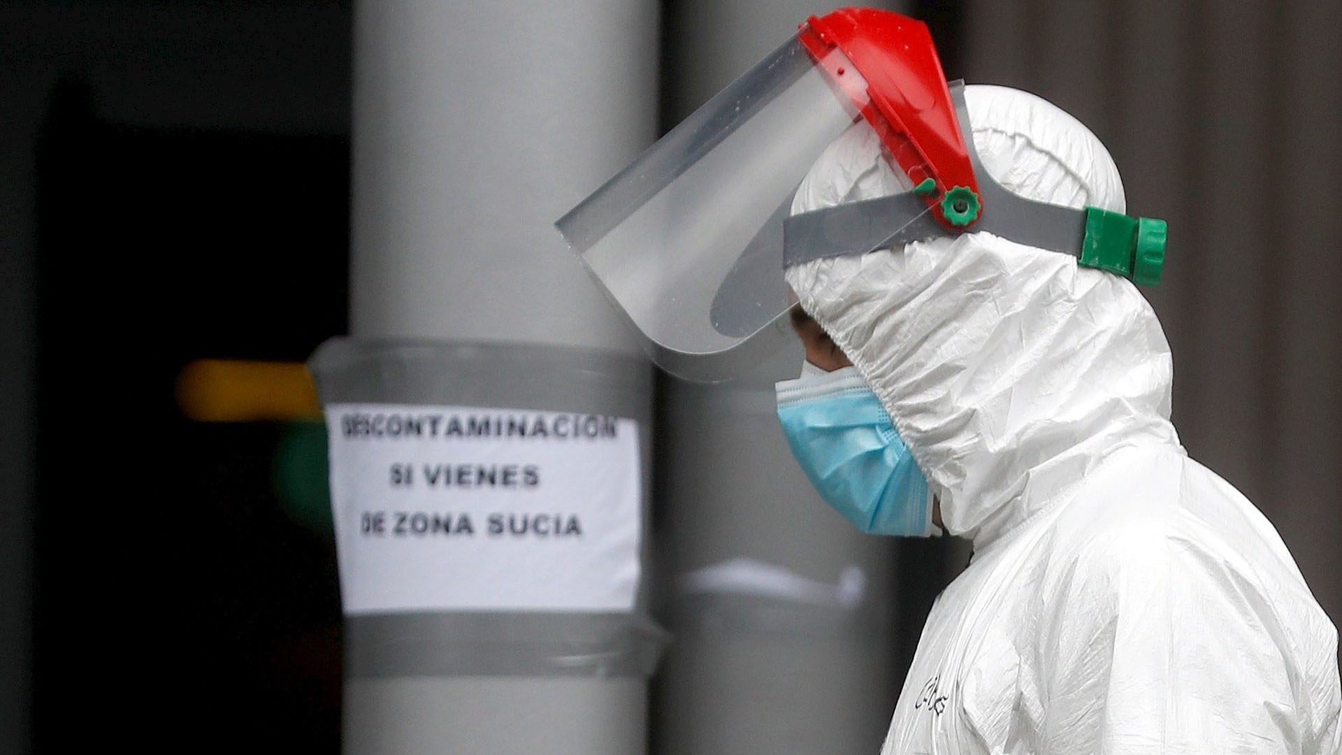 OMS acumula críticas a su gestión por COVID-19