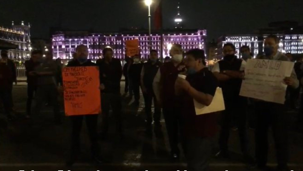 Operadores de turismo piden en Palacio Nacional apoyos por COVID-19